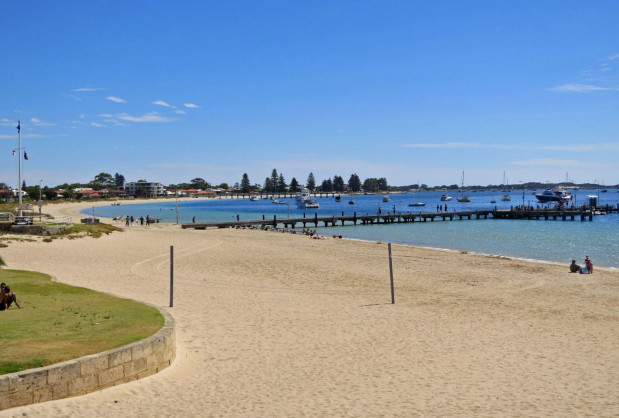 Rockingham Beach And Jetty